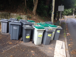les containers du Village